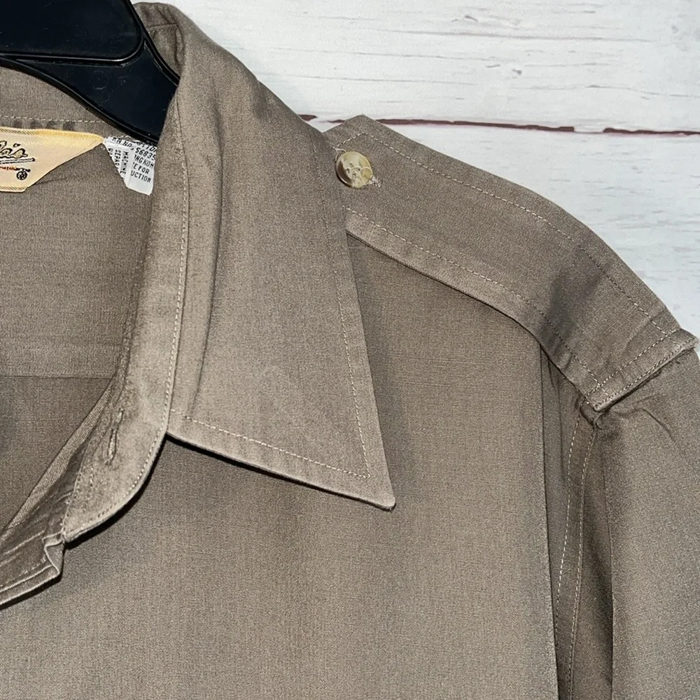 Cabelas Button Down Shirt XXL - Picture 4 of 10